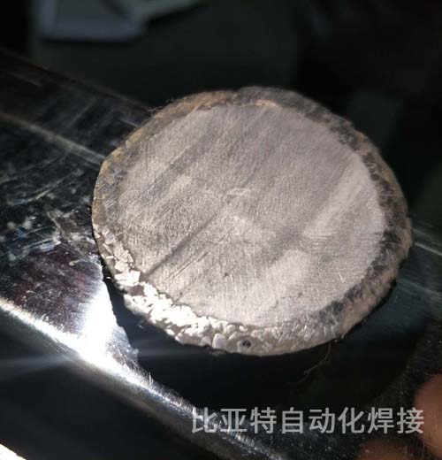 碳化鎢合金顆粒焊接橫切圖